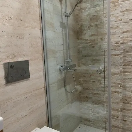 Apartament Peaceful Three-bedroom In Briz, By Flat Mаnаger Warna