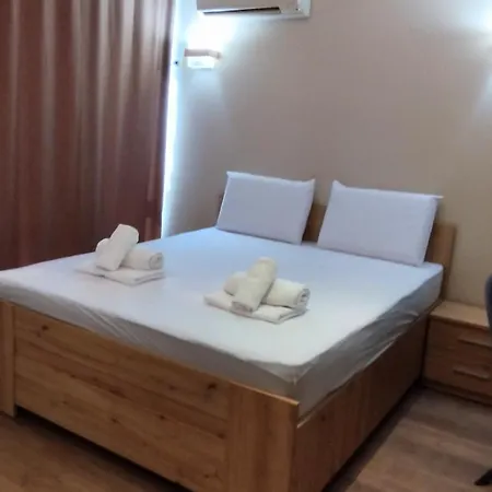 Apartament Peaceful Three-bedroom In Briz, By Flat Mаnаger Warna