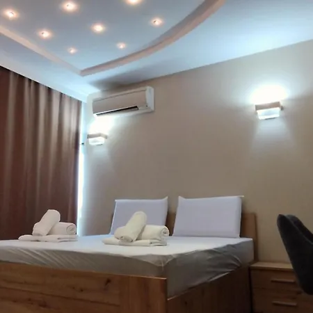 Apartament Peaceful Three-bedroom In Briz, By Flat Mаnаger Warna