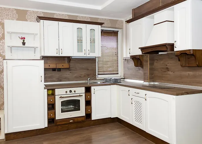 דירה Peaceful Three-bedroom In Briz, By Flat Mаnаger