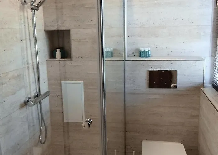 Peaceful Three-bedroom In Briz, By Flat Mаnаger דירה